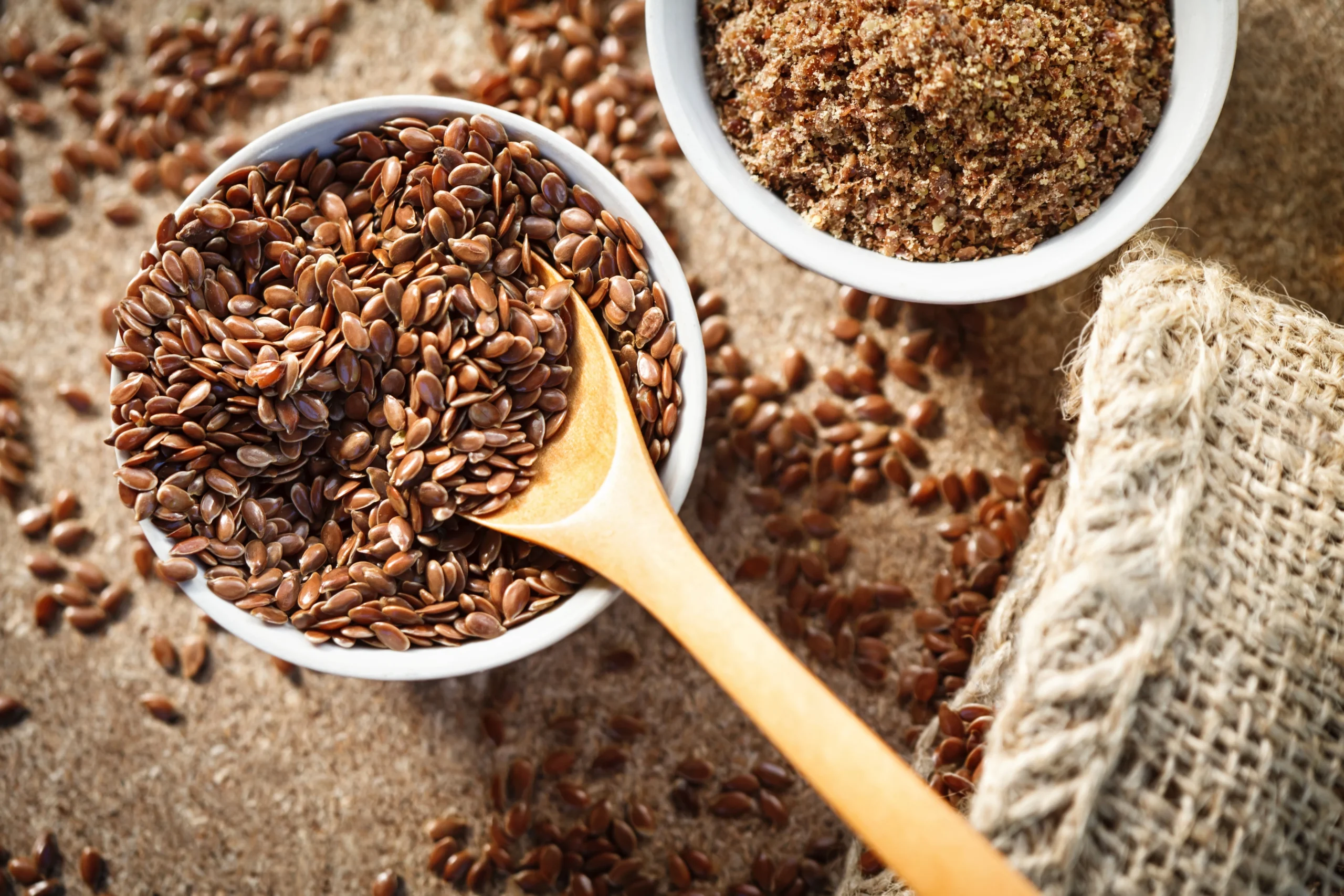 Cómo las semillas de lino protegen contra la inflamación: lignanos y omega-3